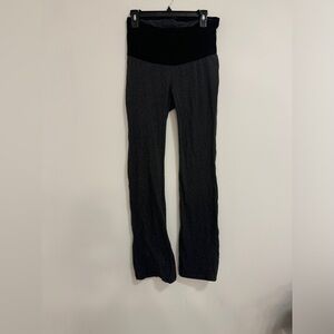 Motherhood maternity small yoga pants